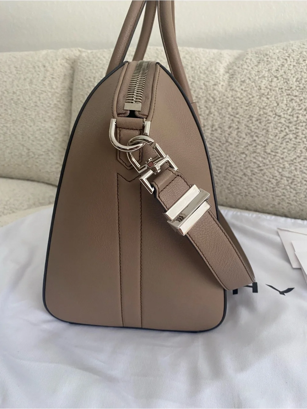 Givenchy Antigona Medium Sugar Linen Taupe Shoulder Top Handle Bag EUC